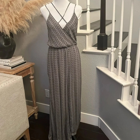 Honey Belle Pants - Honey Belle Gray Black Halter Style Wide Leg Jumpsuit Size Medium